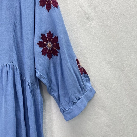 Umgee Dress Medium 3/4 Sleeve Embroidered Blue Red Flowers Boho Chic - Picture 5 of 14